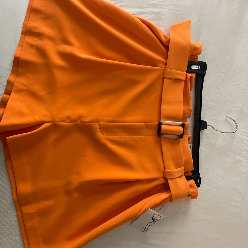 NWT Nine West high rise shorts